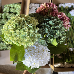 Flores Artificiales <span class=keywords><strong>Baratas</strong></span> de Fábrica Castle, <span class=keywords><strong>Hortensias</strong></span> de Seda con Tacto Real, <span class=keywords><strong>Hortensias</strong></span> Falsas Blancas y Azules con Tallo Decorativo - Product Image 4