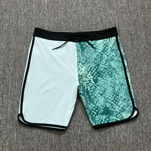 Bermudas de Baño de Lona 92% Poliéster de Secado Rápido para <span class=keywords><strong>Hombre</strong></span> al por Mayor con Estampado Floral Personalizado por Sublimación - Product Image 3