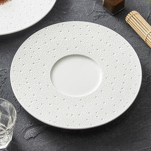 Assiette en céramique écologique mate pour plats froids, apéritifs, pâtes, salades, desserts, plateau de service, buffet, restaurant - Product Image 4