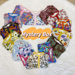 Whatnot Scatola Misteriosa Pronta per la Spedizione, Abbigliamento per Neonati, Tutina in Bambù Personalizzata con Stampa di Personaggi, Pigiami per Neonati, Scatola Misteriosa all'Ingrosso - Product Image 1