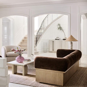 नए डिजाइन किए गए 3-सीटर कपड़े सोफे ठोस लकड़ी के फ्रेम विस्तृत आर्मरेस्ट बैठने के लिए उच्च-लचीलापन - Product Image 6