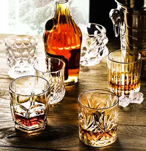 Bán Buôn Whiskey Tùy Chỉnh Tình Yêu Là Mù Rượu Vang Ly Uống Rượu Vodka Whisky Rượu Vang Thủy Tinh Ngắn Kính Cốc Thủy Tinh