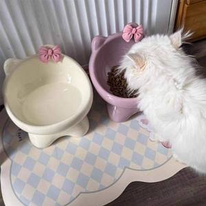 Bols et mangeoires en céramique pour animaux de compagnie avec tapis d'alimentation en silicone anti-déversement et antidérapant pour chats et chiens - Fabricant - Product Image 5