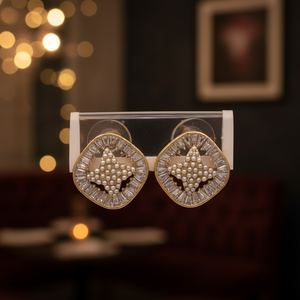 Di alta qualità in lega di Design a stella orecchini per le donne alla moda stile religioso con zircone e perla per la festa o la notte fuori - Product Image 3