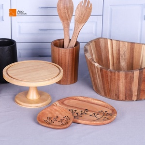 Ensemble de plateaux à fleurs en bois d'acacia multi-formes personnalisés - Finition polie durable pour la restauration, les fruits secs, les noix, les dim sum, les desserts - Product Image 4