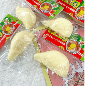 Jouets à presser unisexes en plastique souple anti-stress de haute qualité, en forme de durian, amusants, avec fossettes, pour la décompression, fabriqués au Vietnam - Product Image 4