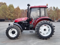 Machine agricole 4 roues 110 HP Diesel YTO LY1104 tracteur agricole avec cabine