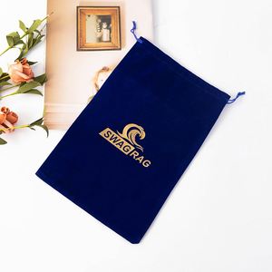 Sacs en velours bleu roi et noir en gros avec logo, sacs à cordon pour perruques avec logo personnalisé - Product Image 2