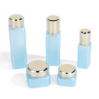 Vente en gros de 3ml 5ml 7ml 9ml Tailles Noir Blanc Carré Conception à l'épreuve des enfants Couvercle sûr Cosmétiques Crèmes Aliments Pot de concentré en verre transparent
