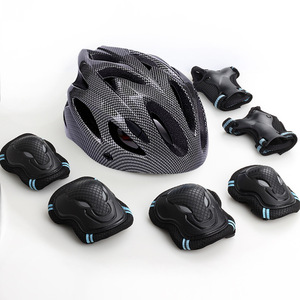 Ensemble de protection pour le <span class=keywords><strong>roller</strong></span> pour adultes et enfants : casque, protège-poignets, genouillères pour vélo d'équilibre et longboard - Product Image 1
