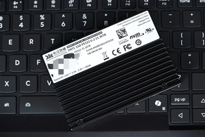 SSD NVMe d'entreprise PCIe 5.0 YMTC interne 2,5 pouces 3.84/7.68/15.36/30.72/3.2/6.4/12.8/25.6 U.2 pour serveur en stock - Product Image 5