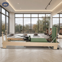QueenLife Machine de Pilates Reformer Commerciale avec Lit à Noyau en Bois pour Entraînement de Yoga et Fitness