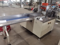Machine d'emballage et de scellage semi-automatique électrique de haute qualité pour sacs en plastique, serviettes et papier de soie, avec moteur à pompe et PLC