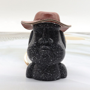 ミニカウボーイハットキーホルダー PUレザーと金属プラスチック亜鉛合金製 軽量キーホルダー レザーキーホルダー - Product Image 3