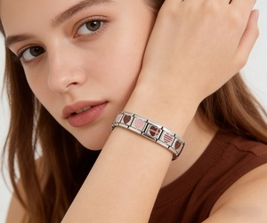 Pulsera Modular con Emojis Divertidos y Frescos en Azul, Regalo Moderno Personalizado con Foto, Joyería para Parejas, Reloj de Moda Creativo Personalizado - Product Image 4