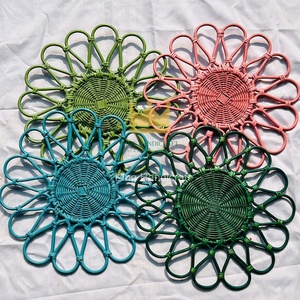 Sous-verres bohèmes faits à la main en forme de fleur, sets de table en rotin écologiques, durables, de luxe, multifonctionnels, décoration murale de table, vente en gros - Product Image 5