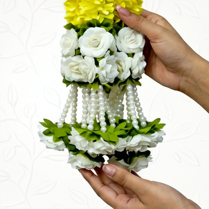 Guirlande artificielle de marguerites jaunes avec roses blanches suspendues pour la décoration de mariages, festivals, temples et maisons - Product Image 3