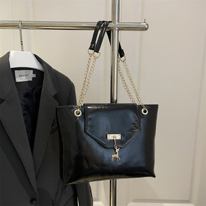 Marque de luxe femmes sacs de messager en <span class=keywords><strong>cuir</strong></span> PU <span class=keywords><strong>souple</strong></span> marron daim fourre-tout à main boucle en or femmes sacs à bandoulière dame tendance cartable - Product Image 1