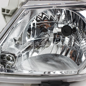 Faros Delanteros para Toyota Hilux 2005, Lado Izquierdo y Derecho, para Camioneta, Piezas Automotrices - Product Image 1