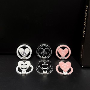 Soporte Magnético de Lujo para Teléfono con Diseño de Corazón, de Plástico ABS, con Logotipo Doble C de Camelia, Rotación de 360 Grados, Agarre para Dedos, Base de Epoxi - Product Image 3