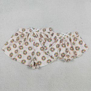 Shorts de sport respirants et écologiques pour filles, style décontracté d'été, collection Mardi Gras Donut Mommy and Me - Product Image 1