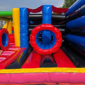 QIQU Pista de Obstáculos Inflable Comercial de PVC de 0.55mm, Tobogán Personalizado de 50 pies para Parque de Juegos Interior y Exterior, Certificado CE, 5000kg - Product Image 4