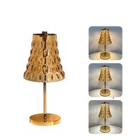 Lampe de table LED de style européen, petite, trois couleurs, à intensité variable, pour appartement, hôtel, lampe de table basse consommation