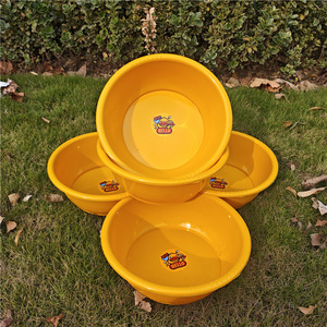 Bañera Redonda de Plástico Amarilla con Diseño de Pato, 33 cm de Diámetro, Resistente, para Lavar Ropa - Product Image 3