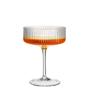 280ml Vintage côtelé Unique créatif Champagne coupé pour la fête de mariage crème glacée dessert Cocktail Martini verre