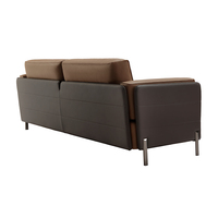 Canapé de bureau en cuir marron au design moderne et contemporain pour salle de réception de direction