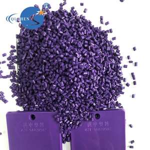 Mélange maître de granulés noirs pigmentés 52% de qualité industrielle pour le pompage du plastique par moulage par injection - Product Image 5