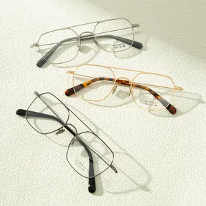 نظارات عيون كلاسيكية مربعة الشكل من المعدن نظارات بصرية تحجب الضوء الزرقاء نظارات بإطارات للرجال والنساء