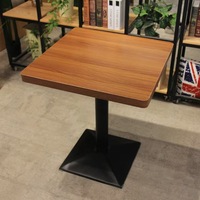 Table à manger carrée en métal de conception moderne de haute qualité fabriquée en usine par Guangzhou XY-best pour restaurant, hôtel, salon, cuisine