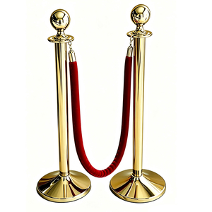 Poteau <span class=keywords><strong>de</strong></span> guidage doré avec base évasée et corde en velours rouge pour le contrôle des foules lors d'événements - Product Image 3