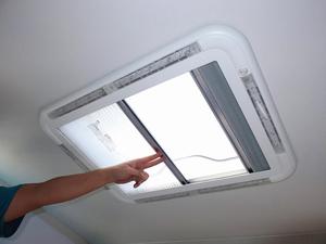 Caravana RV Camper Remolque Techo Ventilación y tragaluz Tamaño 400x400mm RV Caravana Parte <span class=keywords><strong>Accesorios</strong></span> - Product Image 6
