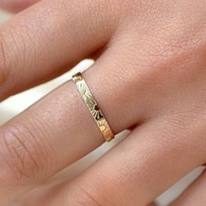 Anillo Delgado de Acero Inoxidable con Grabado <span class=keywords><strong>Sol</strong></span> Dorado, Anillos Finos Minimalistas para Pareja - Product Image 5