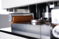 Labthink C910H – Système intégré de test de perméabilité à l'air, d'épaisseur et de résistance à la perforation, haute précision, protection IP55, double tension