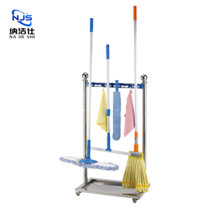 Nettoyeur de <span class=keywords><strong>vitres</strong></span> <span class=keywords><strong>professionnel</strong></span> pour hôtel, grattoir pour sols, long manche en aluminium, outil de <span class=keywords><strong>nettoyage</strong></span> en silicone - Écologique, durable pour un usage quotidien - Product Image 6