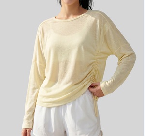 เสื้อโยคะแขนยาวรัดเอวสำหรับผู้หญิง สีนู้ด เนื้อผ้ายืดหยุ่นสูง เสื้อออกกำลังกายกระชับสัดส่วน เสื้อยืดคลุมออกกำลังกาย - Product Image 4