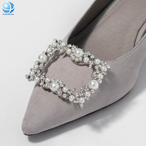 Gesper logam lapisan emas dapat dilepas untuk sepatu pengantin perhiasan atas aksesori klip sepatu manik-manik berlian imitasi mutiara - Product Image 4