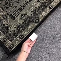 Tapis de prière ergonomique Premium de Turquie 55D chenille en mousse à mémoire de forme épaisse tapis de prière musulman hindou de Dubaï pour les vacances de l'Aïd