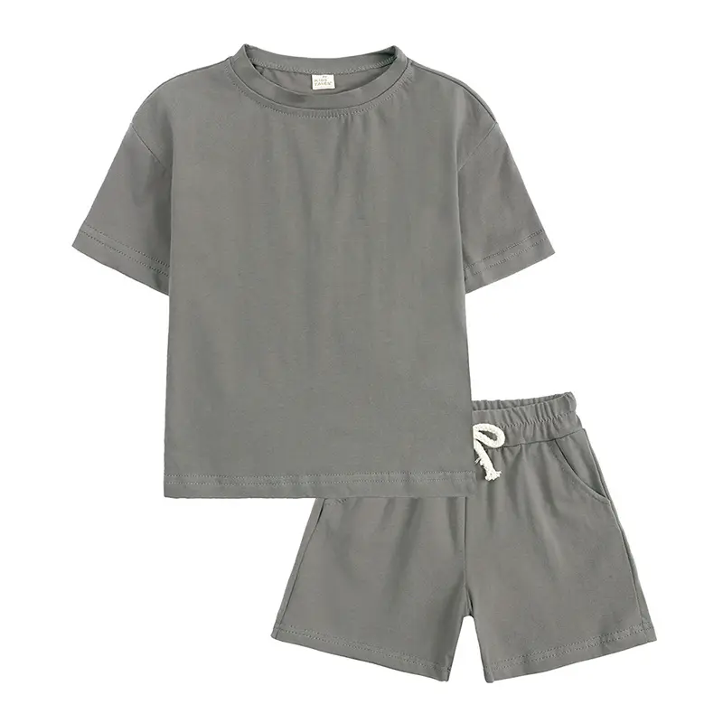 Ensemble de vêtements d'été décontractés 2 pièces pour enfants T-shirt et short de survêtement solides pour garçons et filles Logo OEM Tenues de sport