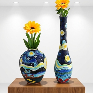 Vaso Artistico in Resina Ispirato alla Notte Stellata di Van Gogh per Composizioni Floreali da Tavolo, Decorazione Casa, Genere Ceramica e Porcellana - Product Image 2