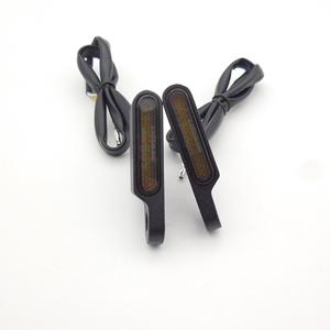 Accesorios para Motos, Manillar de Scooter Eléctrico con Intermitentes Secuenciales y Luz Diurna, Intermitentes LED Metálicos - Product Image 1