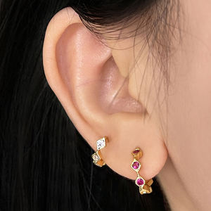 Aretes de Aro de Latón con Baño de Oro de 18K y Circonita Cúbica para Mujer, Regalo para Fiesta o Boda - Product Image 6