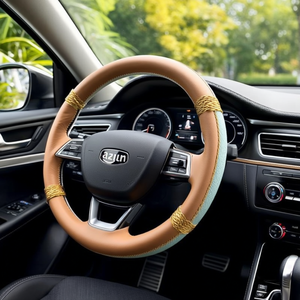 Funda para Volante de Cuero Sintético Color Marrón Claro, Perforada con Costuras Doradas para Interior de Auto - Product Image 3