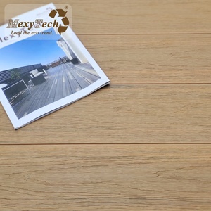 Plancher de <span class=keywords><strong>terrasse</strong></span> en <span class=keywords><strong>bois</strong></span> <span class=keywords><strong>composite</strong></span> WPC extrudé anti UV écologique et résistant au feu sans écart - Product Image 4