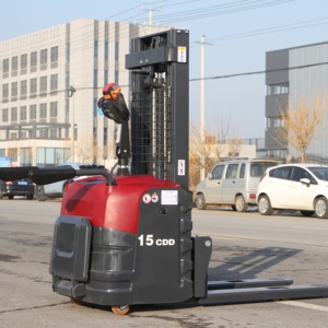 Apilador Eléctrico Todoterreno de 3.5 Metros, Autocargable y Portátil, para Industrias Agrícolas - Product Image 5