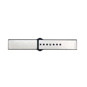 สายนาฬิกาซิลิโคนเปล่าสำหรับพิมพ์ลายแบบซับลิเมชั่น สำหรับ <span class=keywords><strong>Apple</strong></span> <span class=keywords><strong>Watch</strong></span> <span class=keywords><strong>Series</strong></span> 8 ขนาด 45 มม. สายนาฬิกายางพิมพ์ลายด้วยความร้อนแบบกำหนดเอง - Product Image 4
