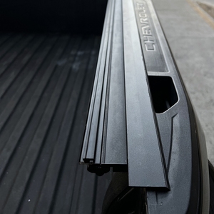 Couvre-tonneau dur à quatre plis en alliage d'aluminium <span class=keywords><strong>4</strong></span> couvre-lit de camion pliant pour Ford Raptor/Ranger/Ranger Wildtrak/Stormtrak - Product Image 5